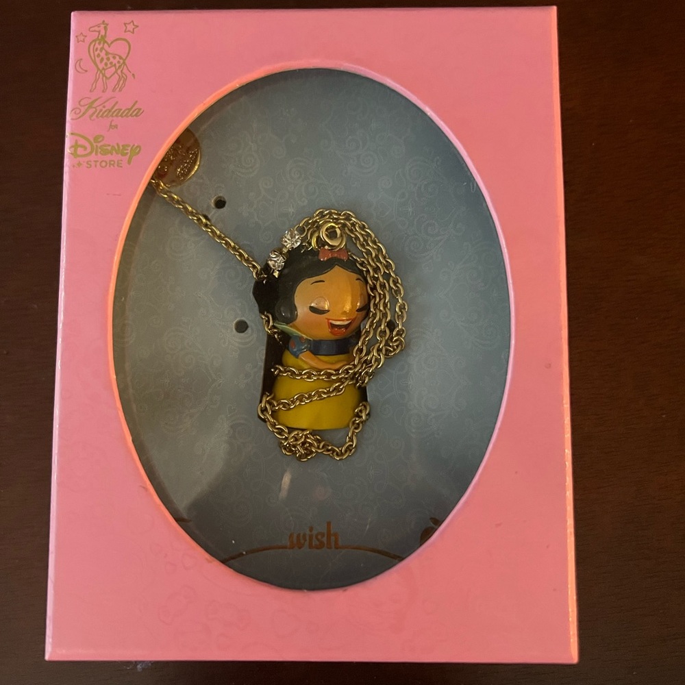 Kidada Disney Couture Wish A Little Snow White necklace rare